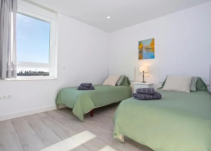 Arpa De Treboles - Carihuela Views! Apartment