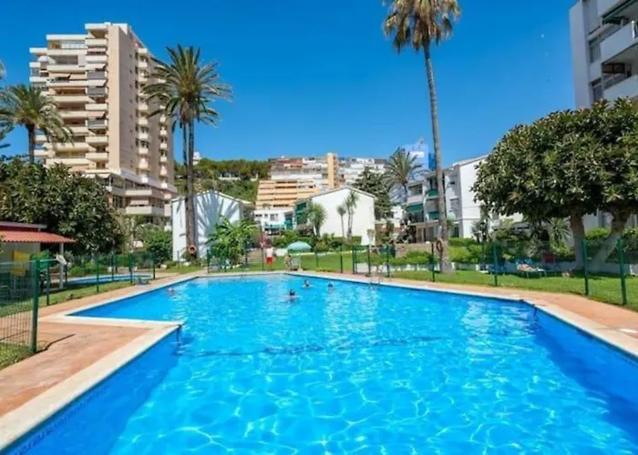 Arpa De Treboles - Carihuela Views!